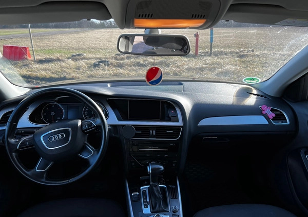 Audi A4 cena 49999 przebieg: 239900, rok produkcji 2015 z Pyrzyce małe 92